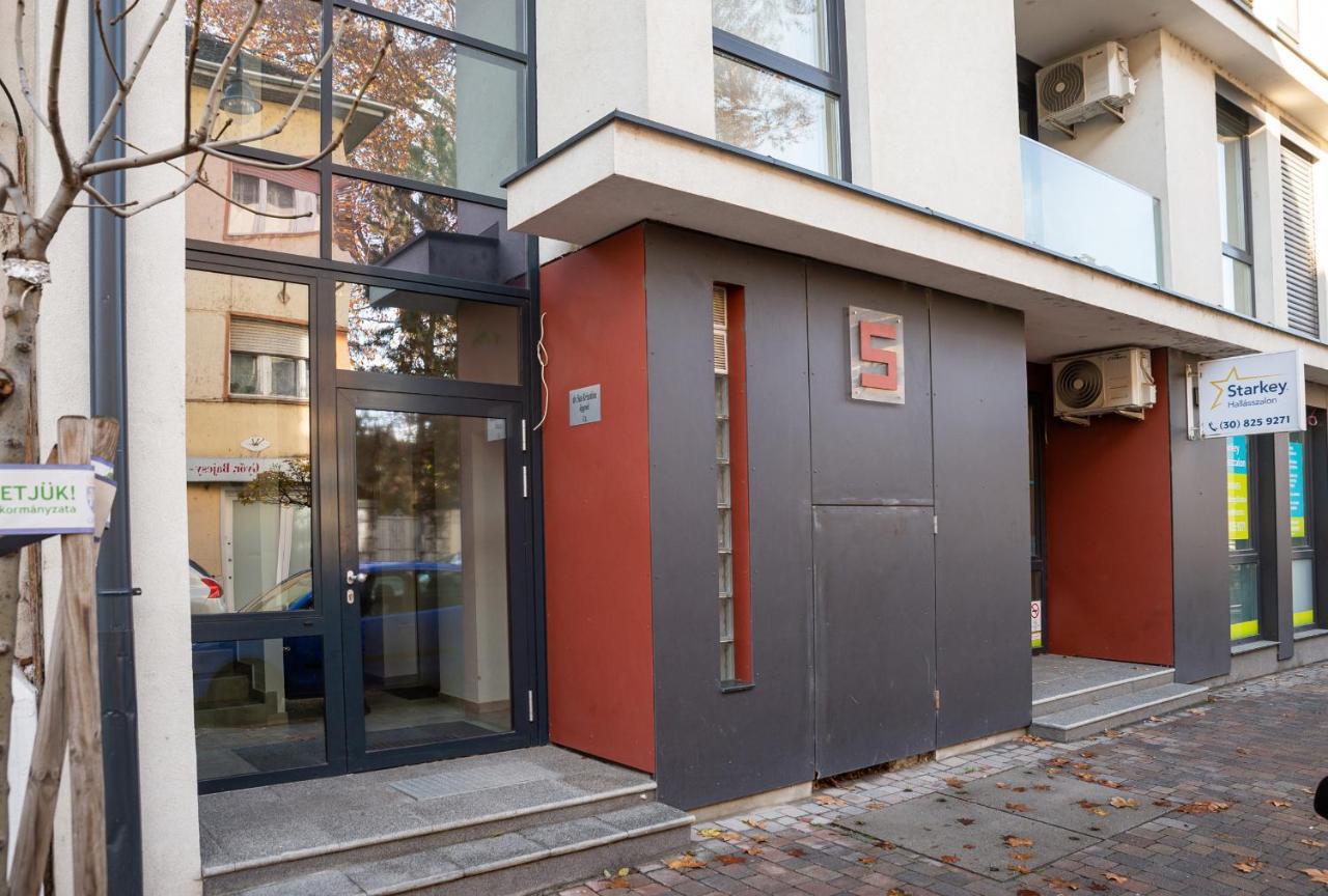 Dream Apartman 2 With Free Parking Győr Buitenkant foto